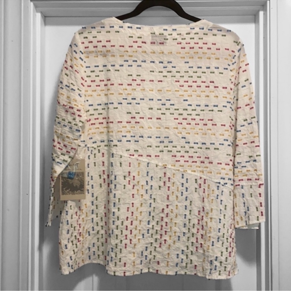 New! Habitat Peruvian Mix Dash Overlay Boxy Top - Picture 3 of 6